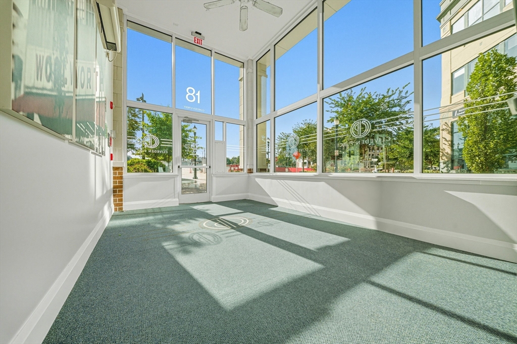 18 Cliveden St # 201