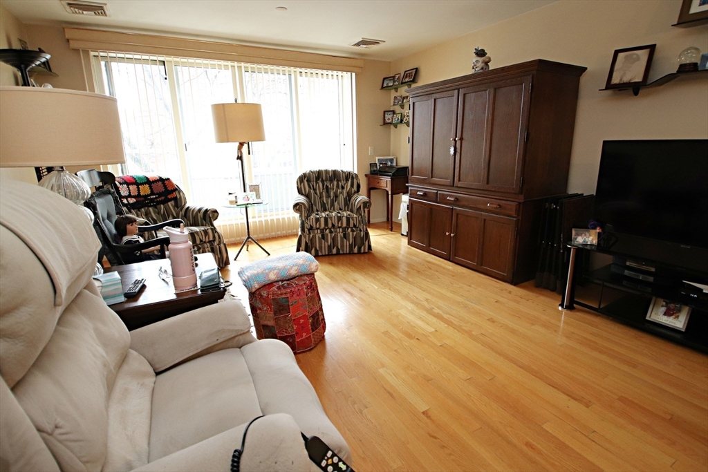 30 Chelsea Street # 210