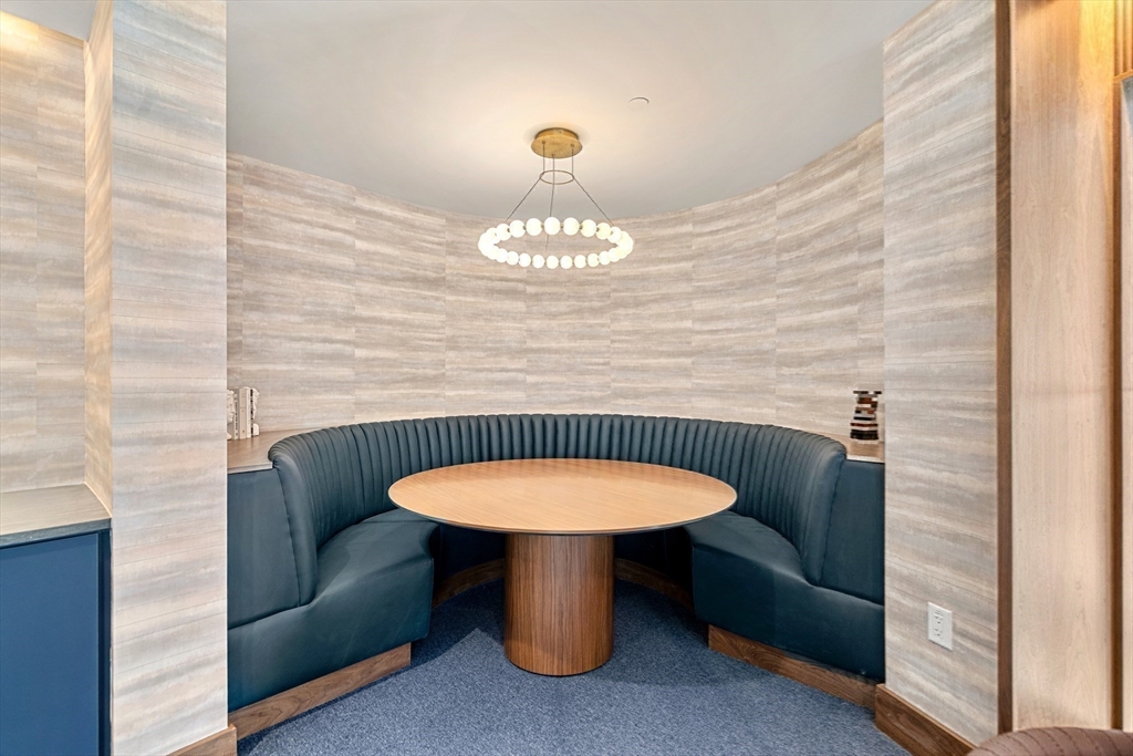 1515 Commonwealth Ave # 303