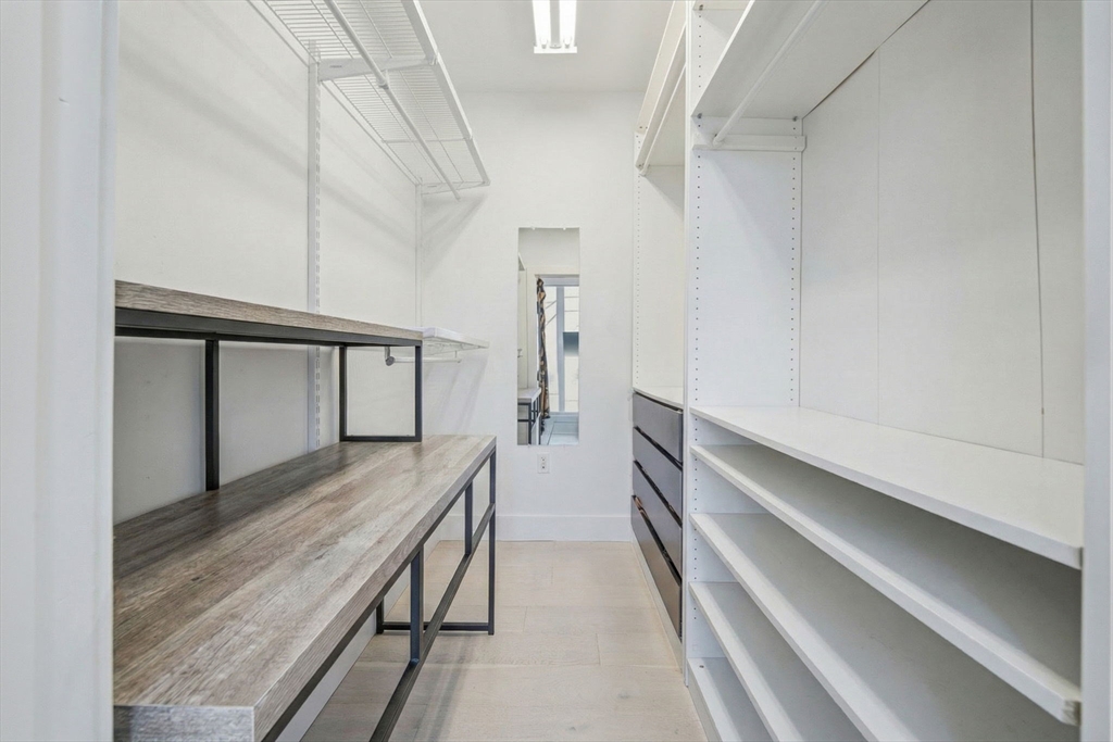 533 Cambridge St # 105