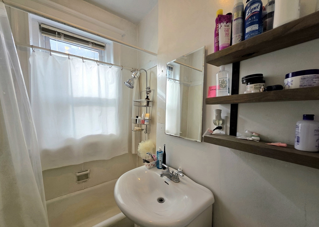 1641 Commonwealth Ave # 16