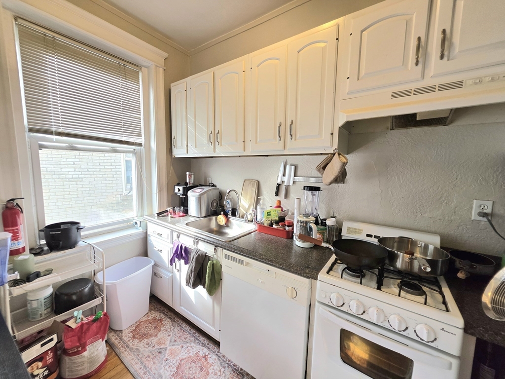 1641 Commonwealth Ave # 16