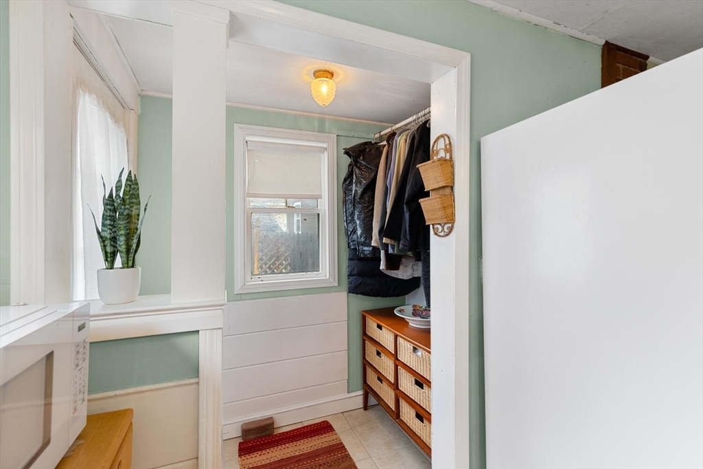 21 Roundy St.