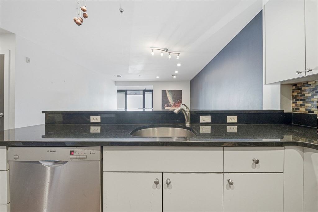 533 Cambridge St # 105