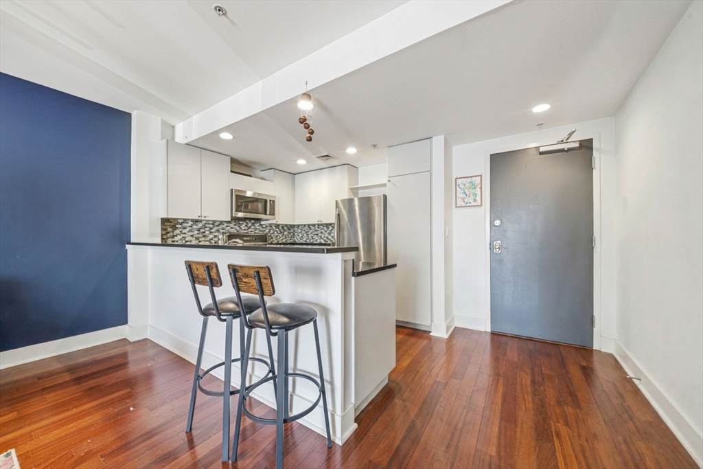 533 Cambridge St # 105