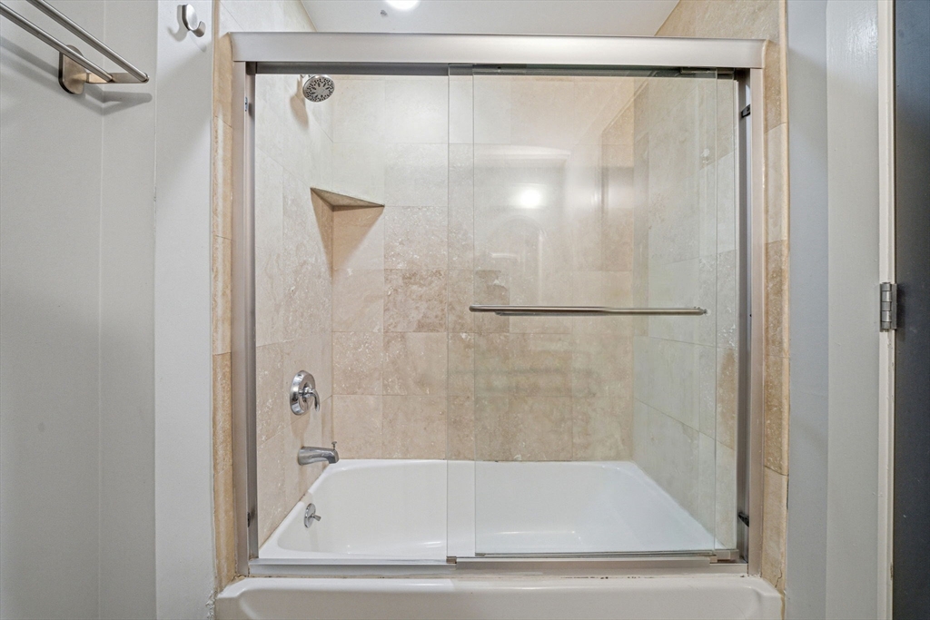 533 Cambridge St # 105