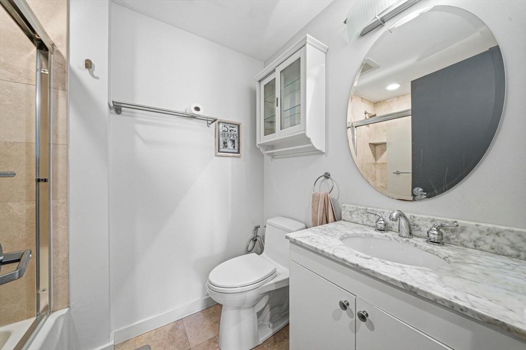 533 Cambridge St # 105