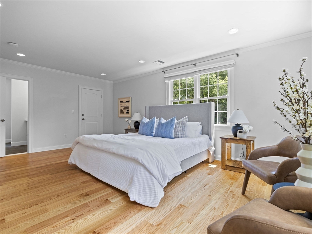93 Goulding St W