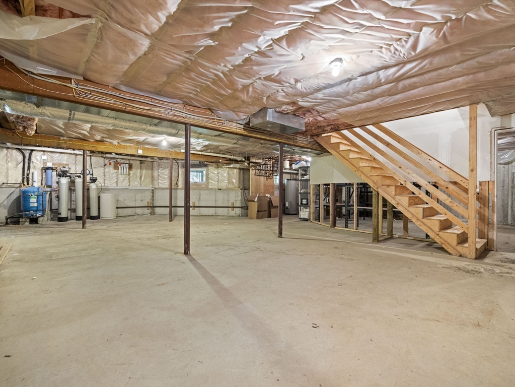 93 Goulding St W