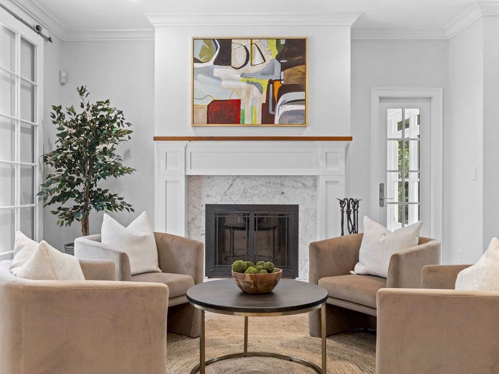 93 Goulding St W