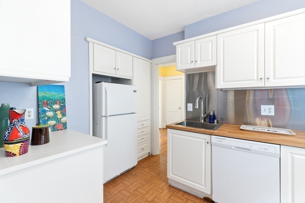 1783 Massachusetts Ave # 6
