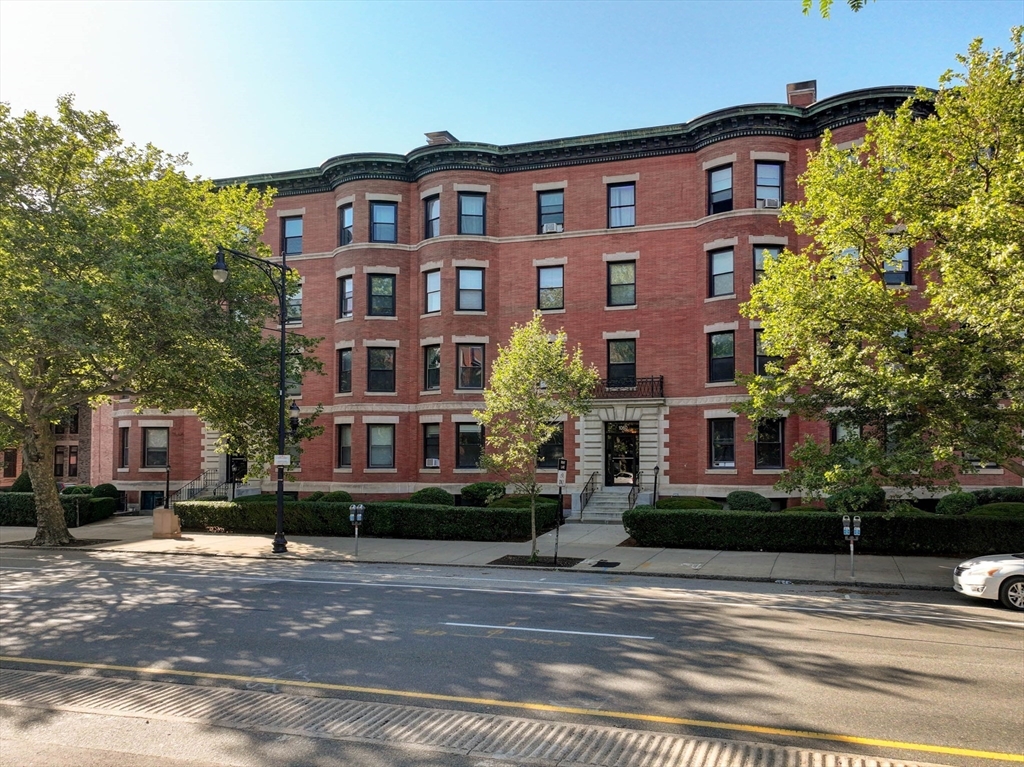 1064 Beacon St # 12A