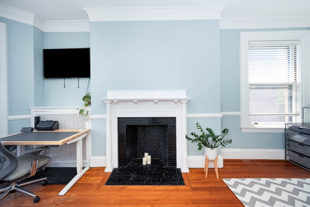 1064 Beacon St # 12A