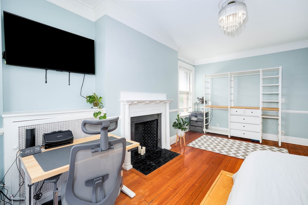 1064 Beacon St # 12A
