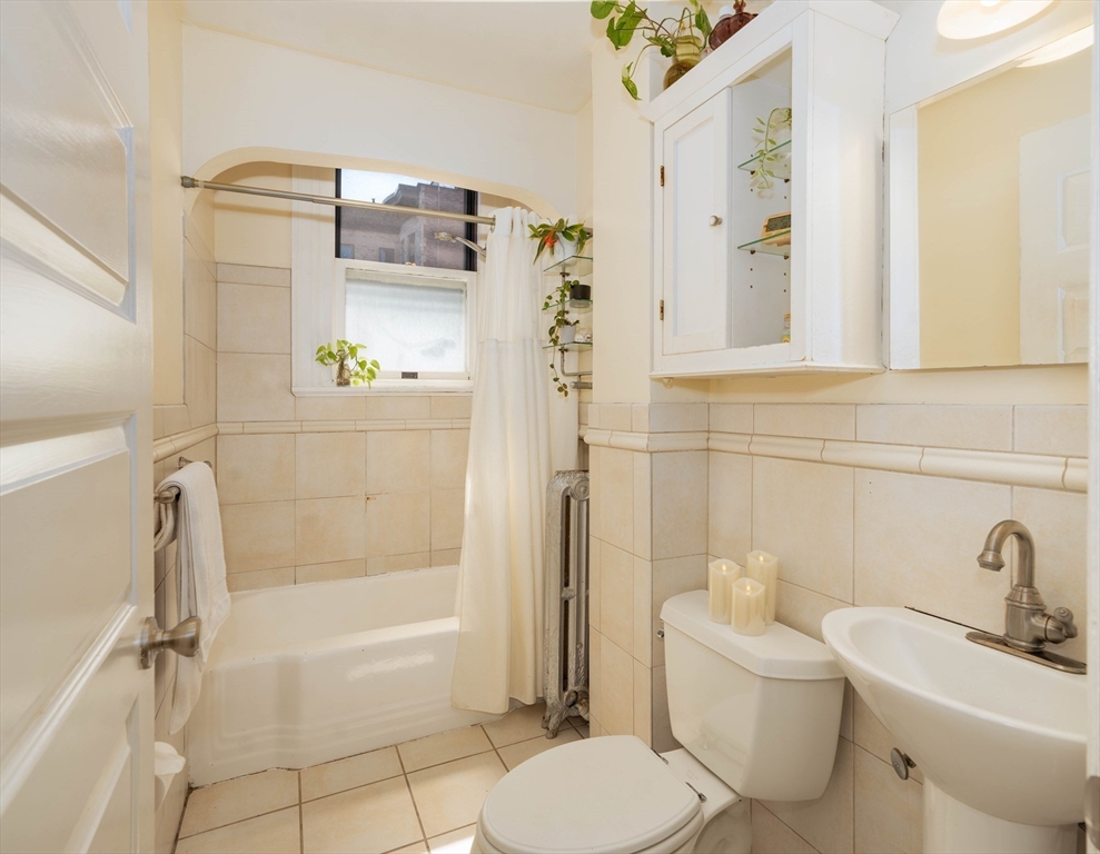1064 Beacon St # 12A