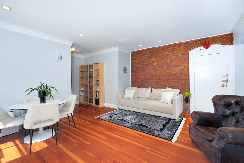 1064 Beacon St # 12A