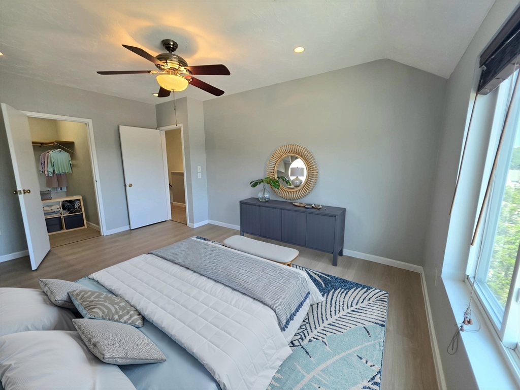 391 Hyde Park Ave # 206