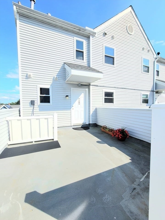 391 Hyde Park Ave # 206