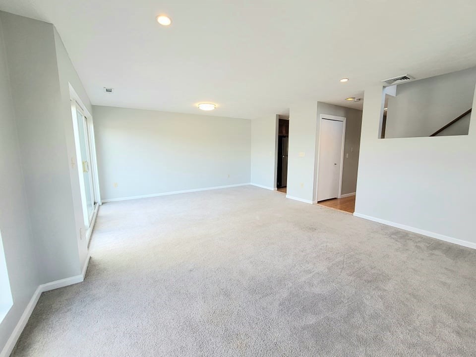 391 Hyde Park Ave # 206