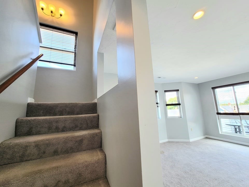 391 Hyde Park Ave # 206