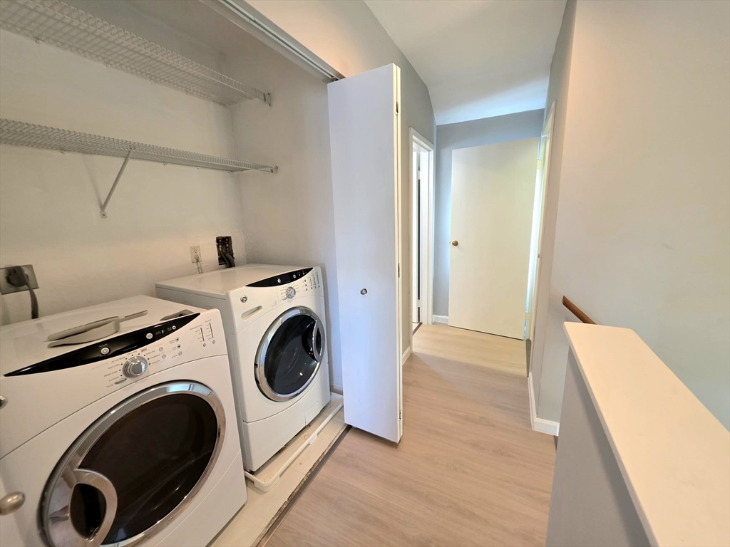 391 Hyde Park Ave # 206