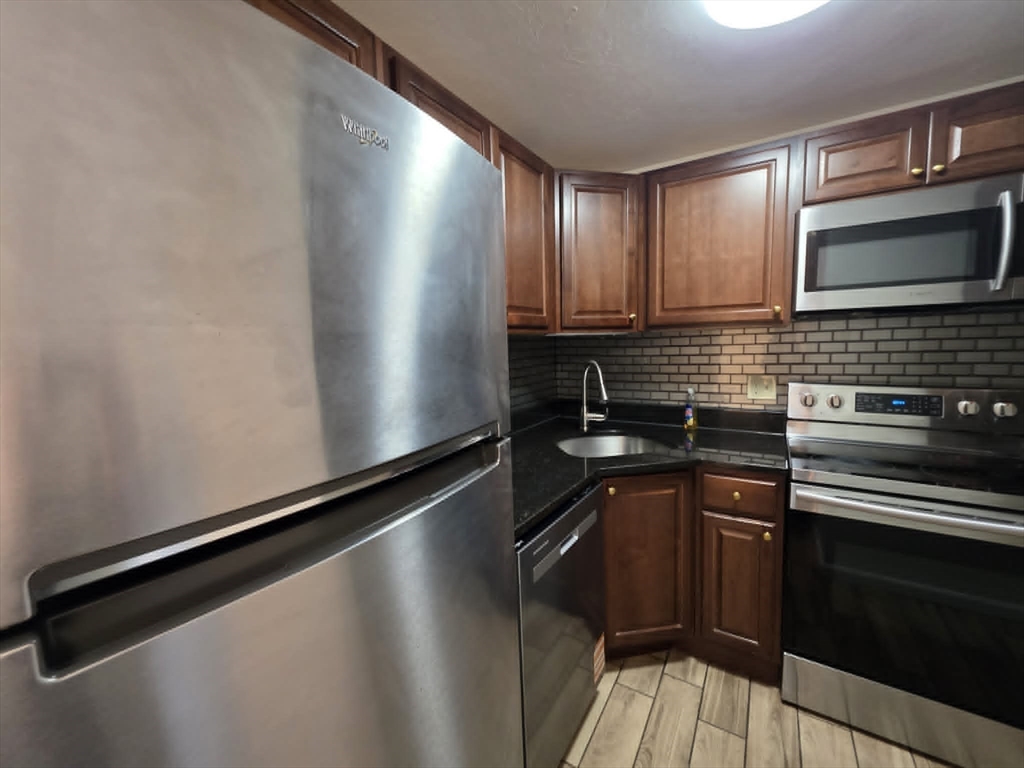 230 Willard St # 407