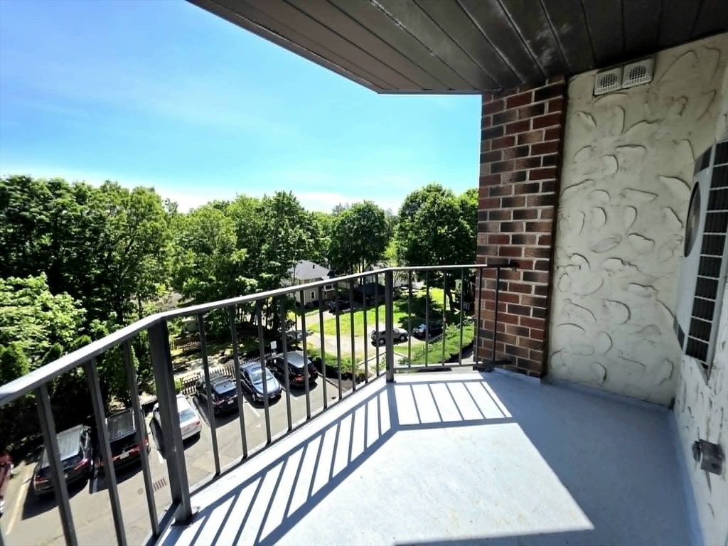 230 Willard St # 407
