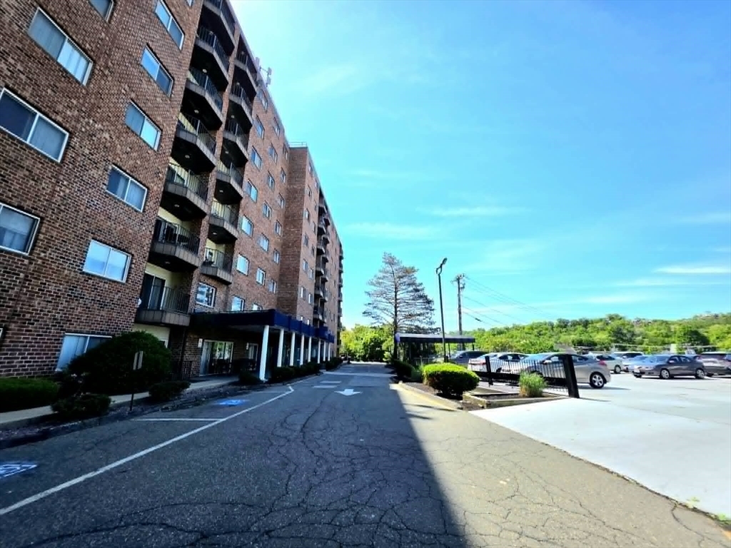 230 Willard St # 407