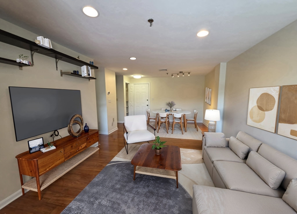230 Willard St # 407