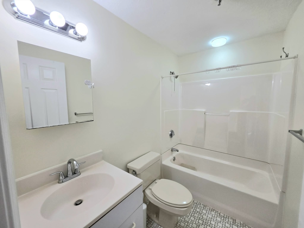 230 Willard St # 407