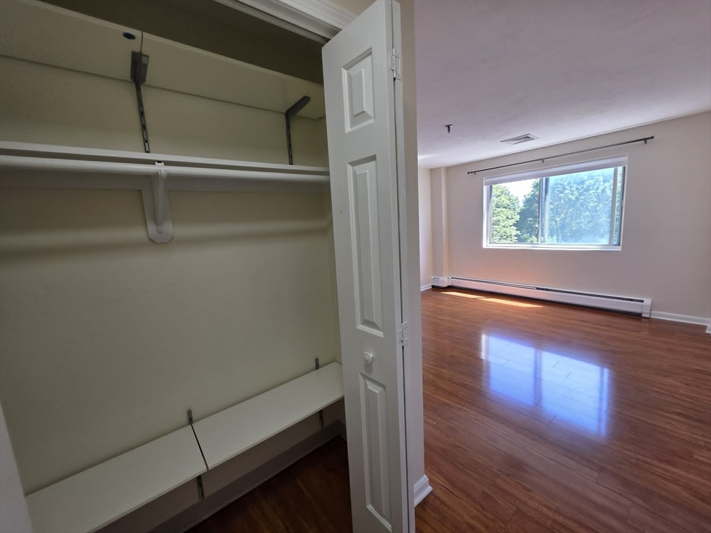 230 Willard St # 407