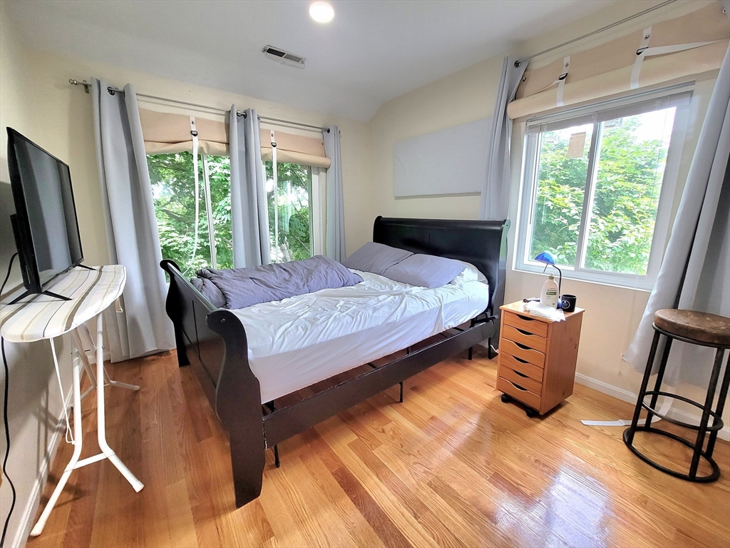 391 Hyde Park Ave # 212