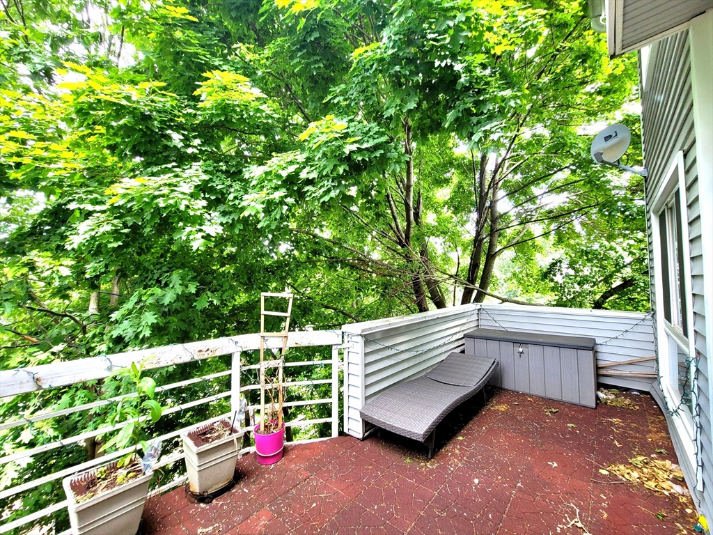391 Hyde Park Ave # 212
