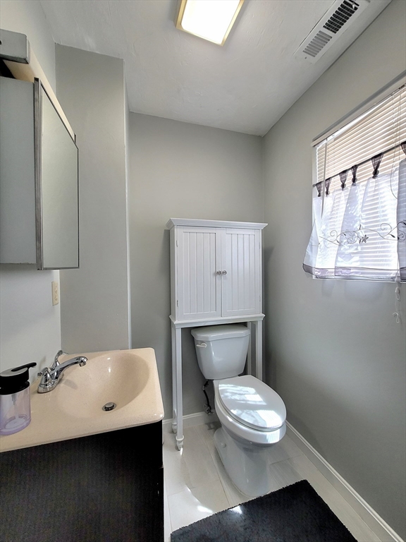 391 Hyde Park Ave # 212