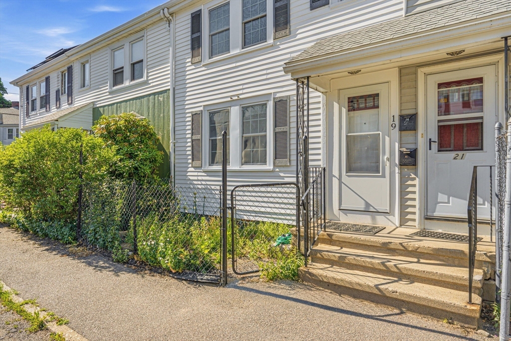 19 Keyes Street