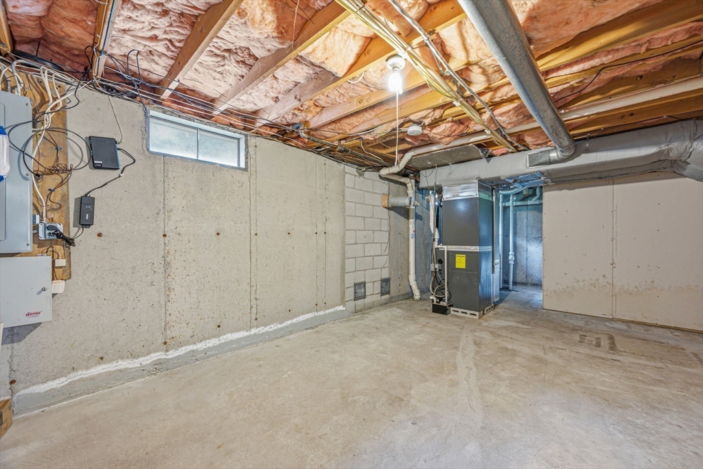 106 Colonial Drive