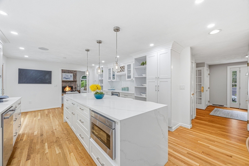 106 Colonial Drive