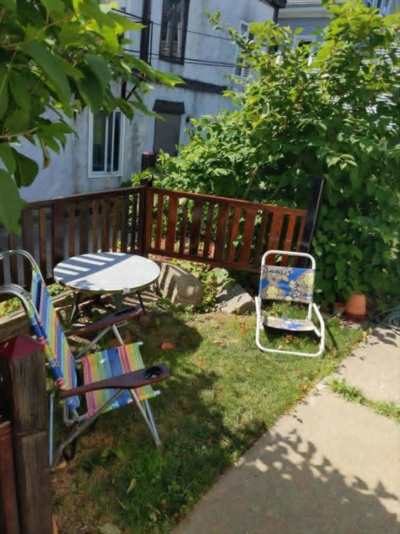 6 Herrick Ct # 1