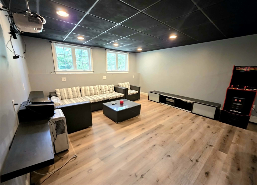 141 South St # 141