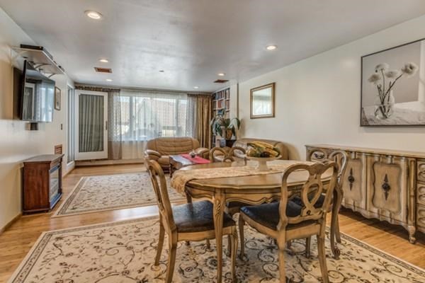 30 Chelsea St # 305