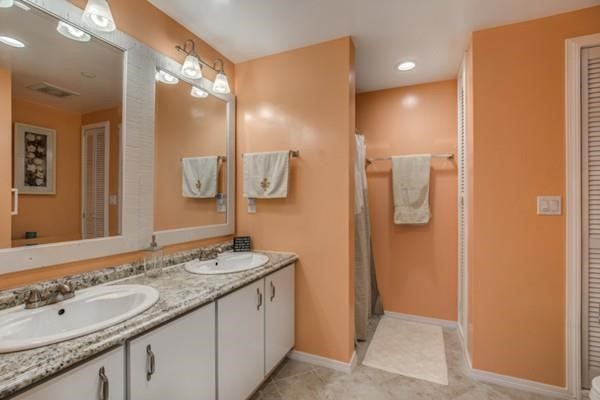 30 Chelsea St # 305
