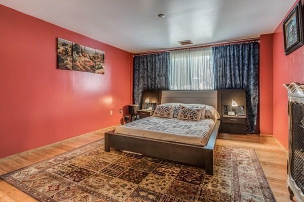 30 Chelsea St # 305