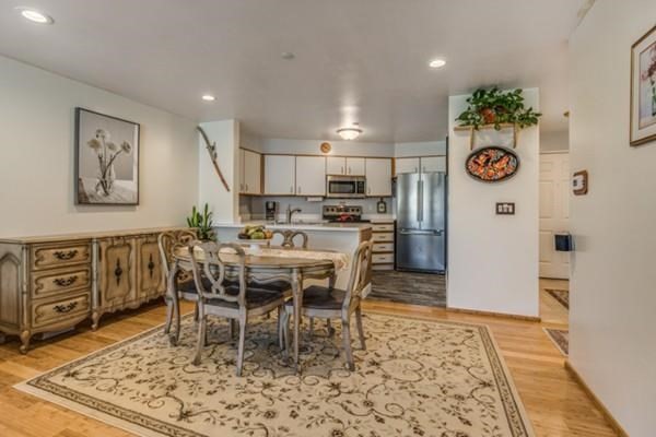 30 Chelsea St # 305