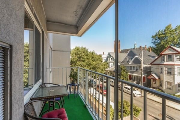 30 Chelsea St # 305