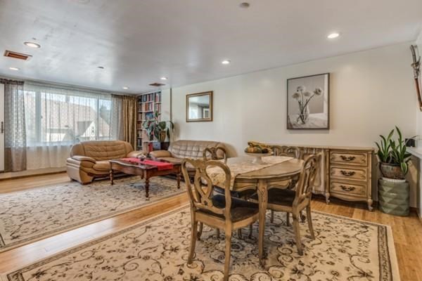 30 Chelsea St # 305