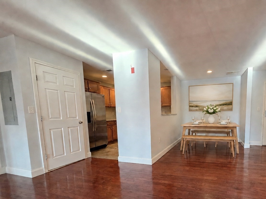 120 Wyllis Ave # 222