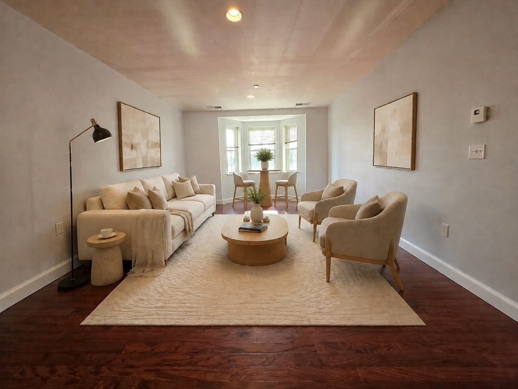 120 Wyllis Ave # 222