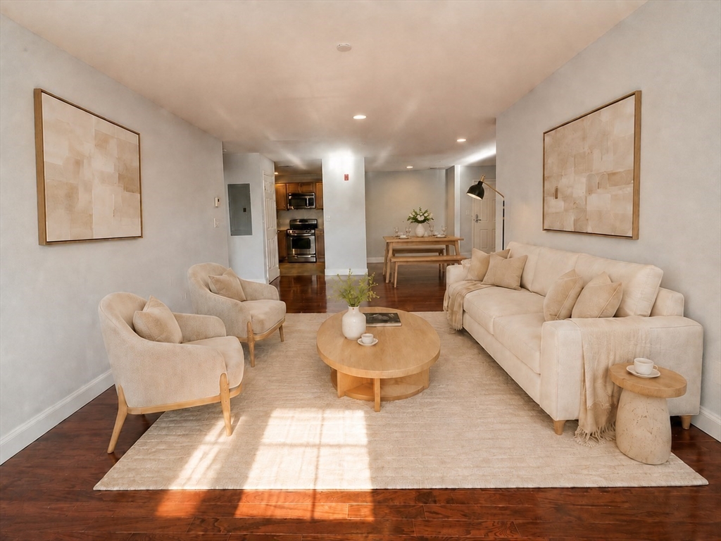 120 Wyllis Ave # 222