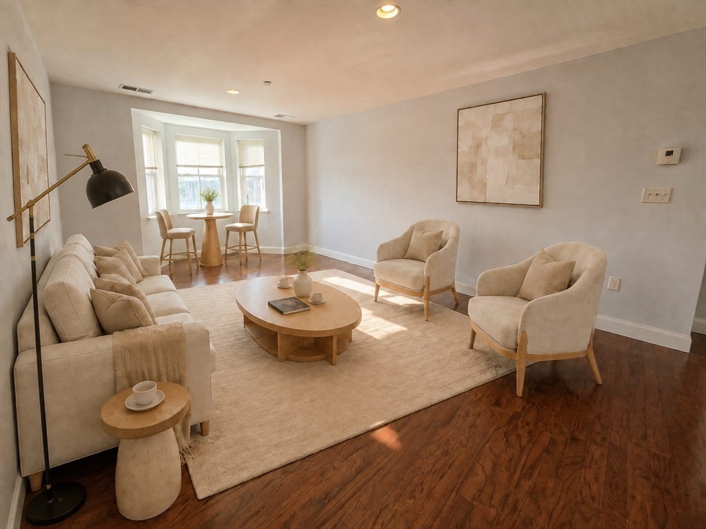 120 Wyllis Ave # 222