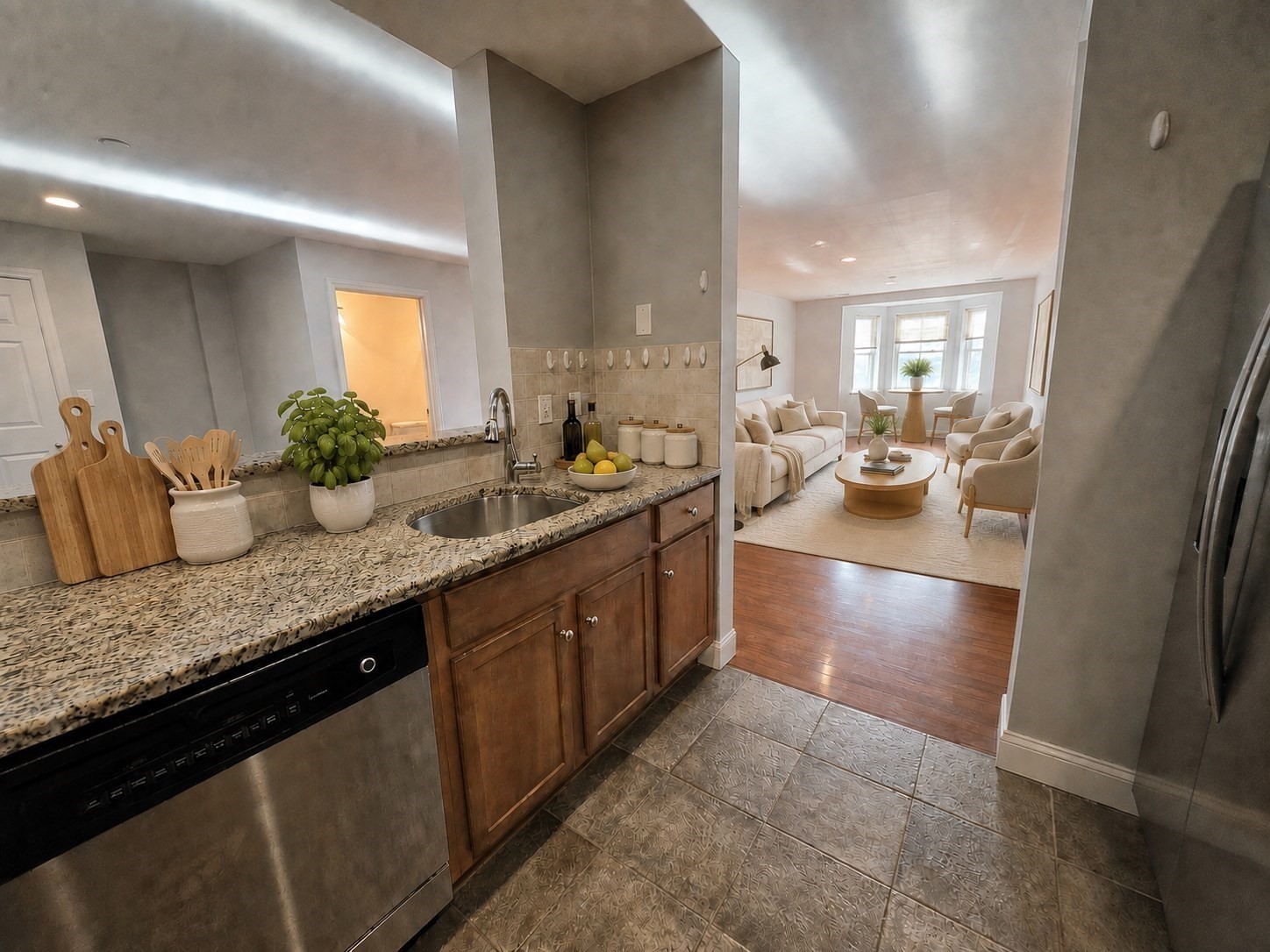 120 Wyllis Ave # 222